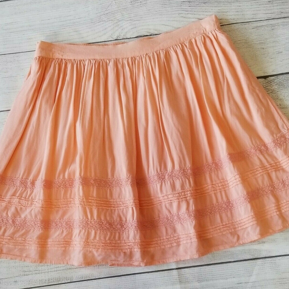 Modbe Layered Peach Mini Skirt- Lace & Pleating Details- Size Medium